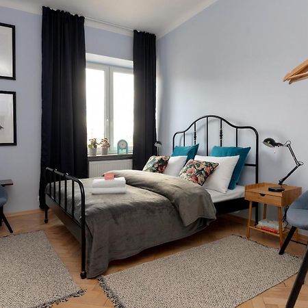 Hala Mirowska Stylish Apartment Varşova Dış mekan fotoğraf